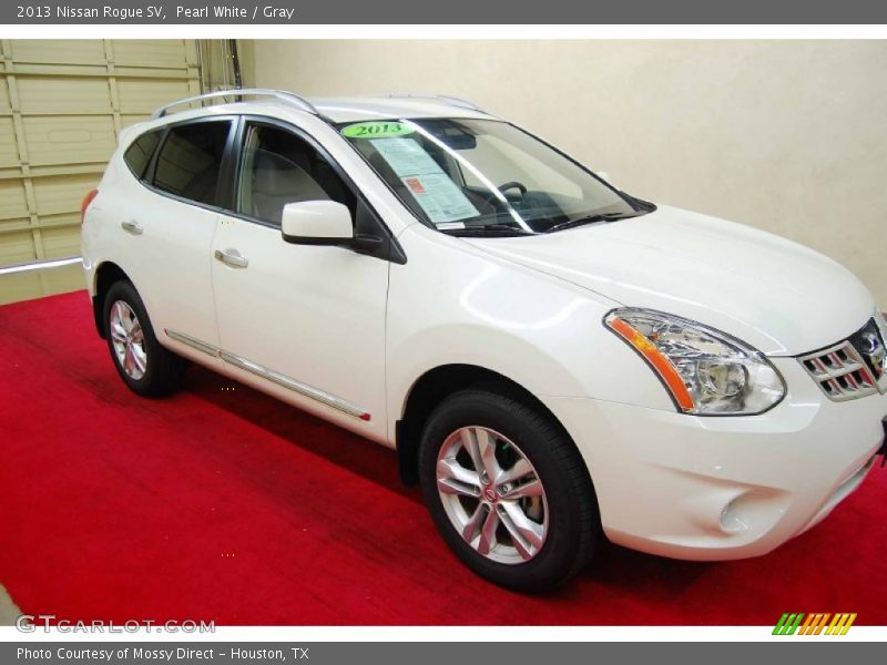 Pearl White / Gray 2013 Nissan Rogue SV