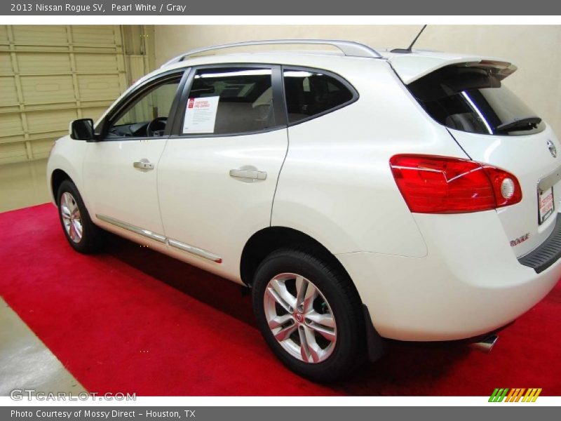 Pearl White / Gray 2013 Nissan Rogue SV