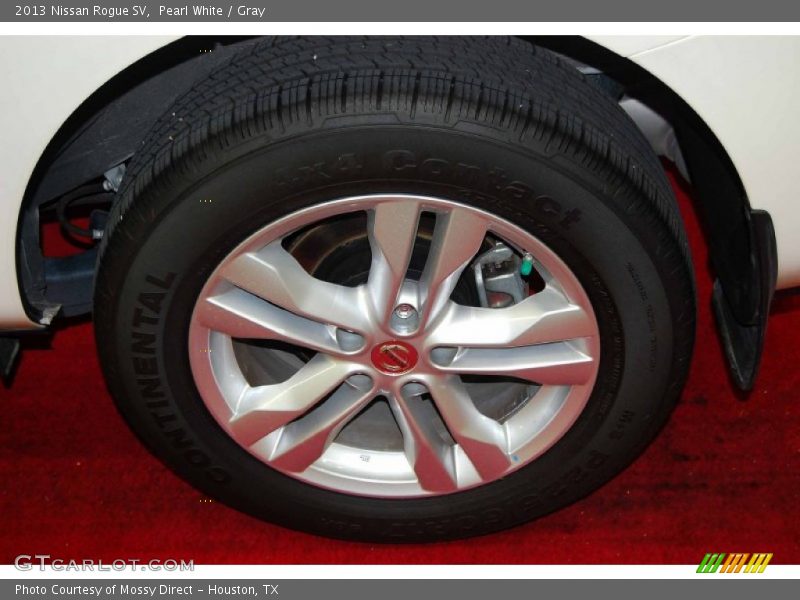 Pearl White / Gray 2013 Nissan Rogue SV