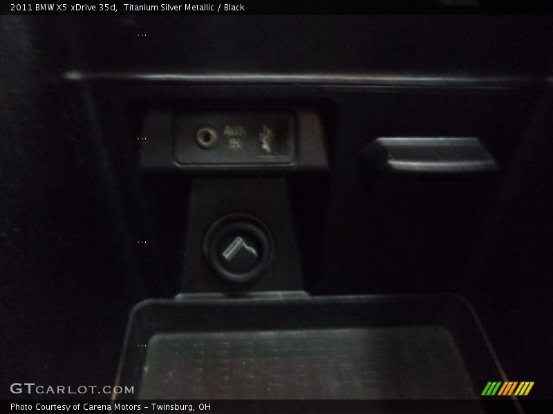Titanium Silver Metallic / Black 2011 BMW X5 xDrive 35d