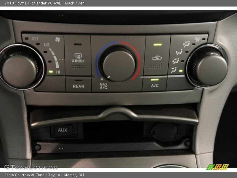 Black / Ash 2010 Toyota Highlander V6 4WD