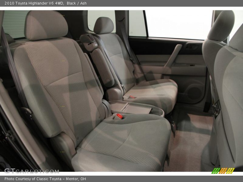 Black / Ash 2010 Toyota Highlander V6 4WD