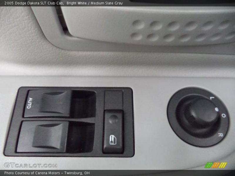 Bright White / Medium Slate Gray 2005 Dodge Dakota SLT Club Cab