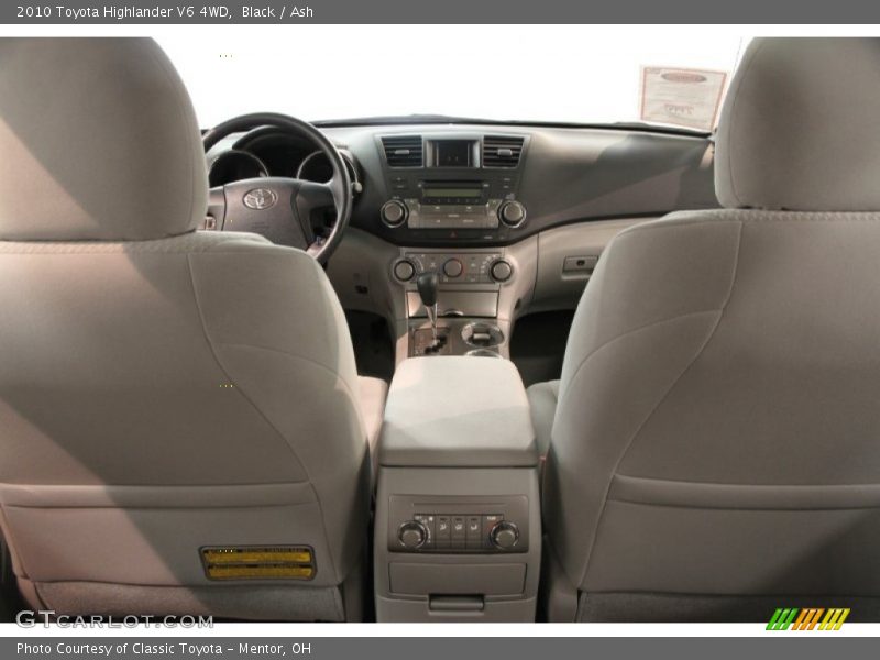 Black / Ash 2010 Toyota Highlander V6 4WD