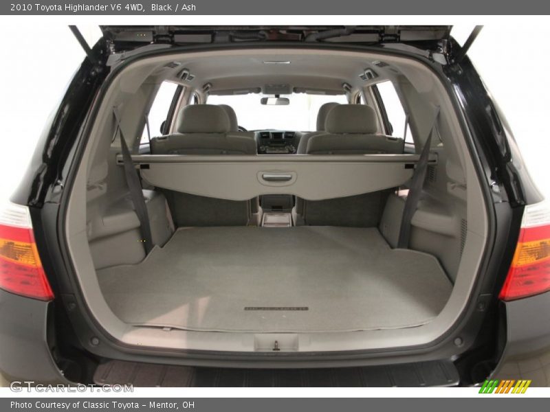 Black / Ash 2010 Toyota Highlander V6 4WD