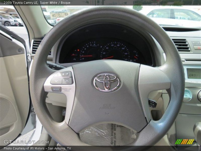 Super White / Bisque 2009 Toyota Camry LE