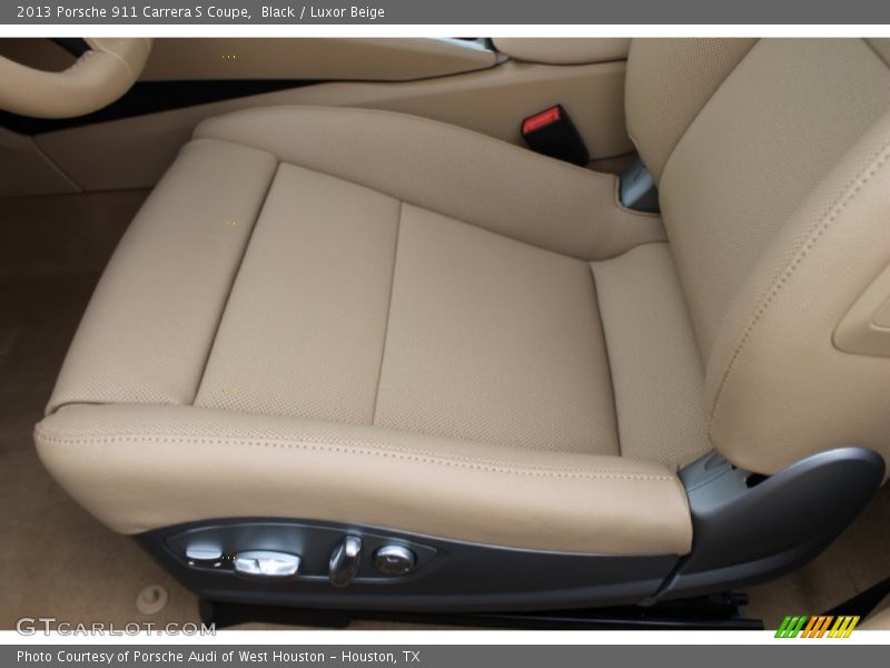 Front Seat of 2013 911 Carrera S Coupe