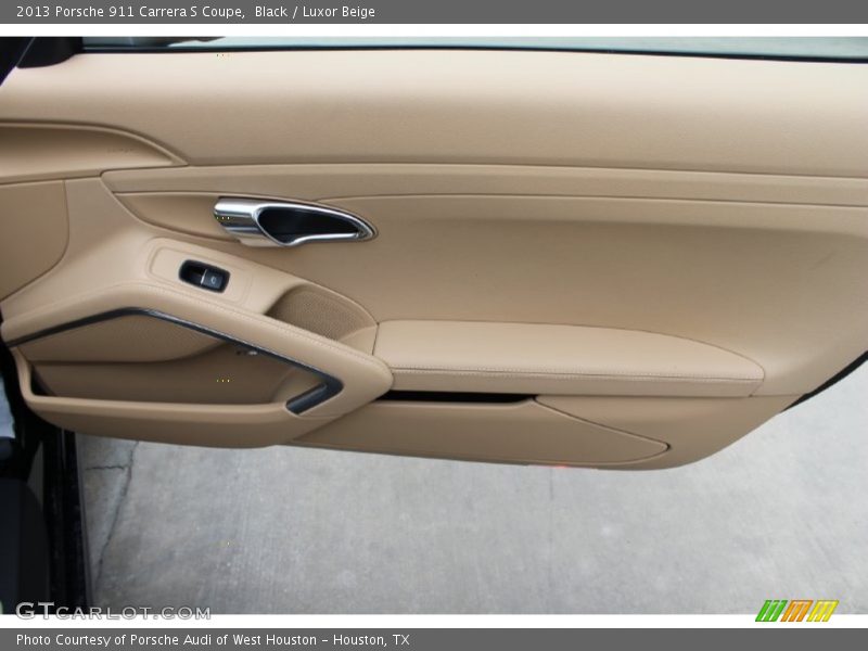 Door Panel of 2013 911 Carrera S Coupe