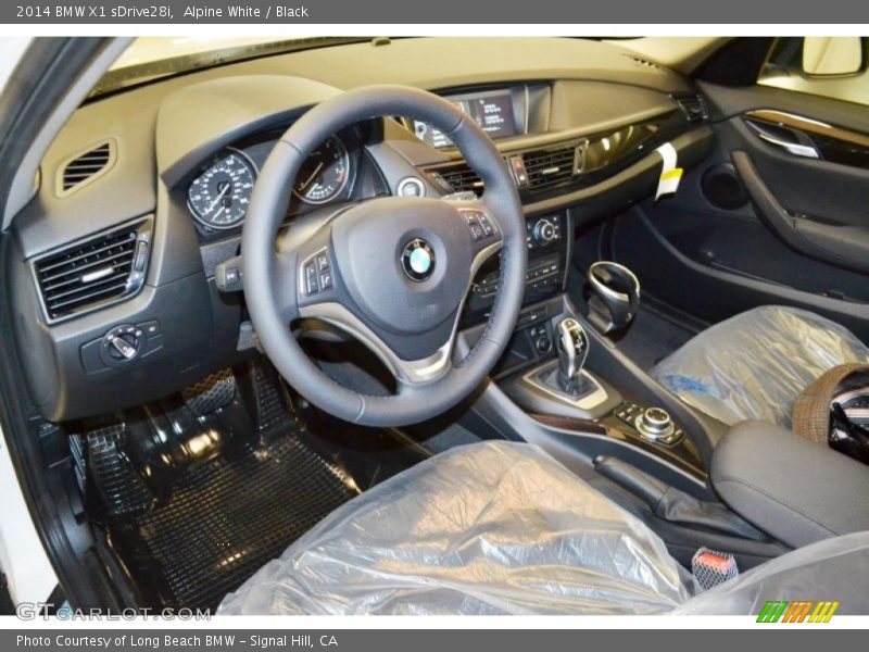 Alpine White / Black 2014 BMW X1 sDrive28i
