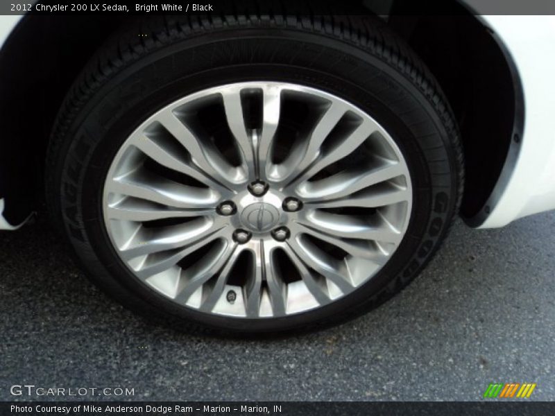 Bright White / Black 2012 Chrysler 200 LX Sedan