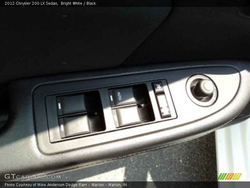 Bright White / Black 2012 Chrysler 200 LX Sedan