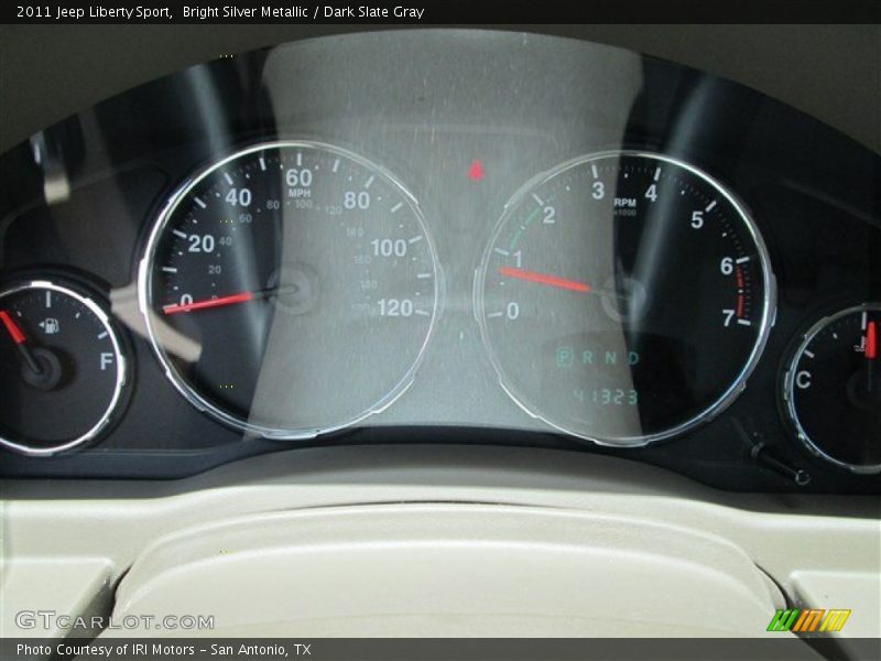 Bright Silver Metallic / Dark Slate Gray 2011 Jeep Liberty Sport