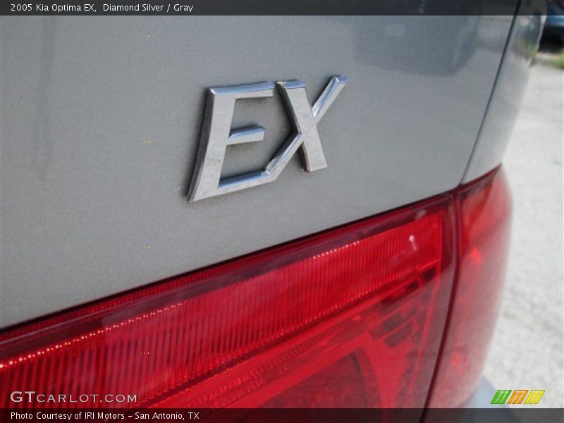 Diamond Silver / Gray 2005 Kia Optima EX