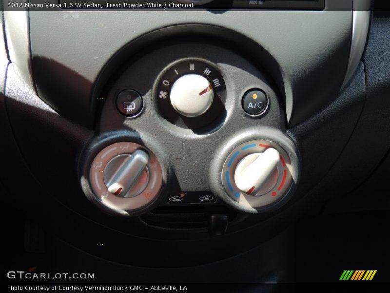 Fresh Powder White / Charcoal 2012 Nissan Versa 1.6 SV Sedan