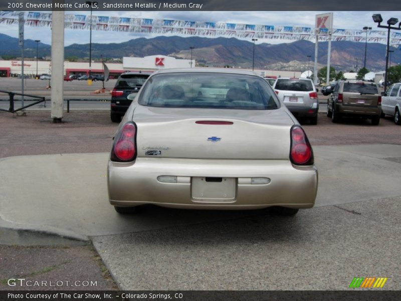 Sandstone Metallic / Medium Gray 2005 Chevrolet Monte Carlo LS