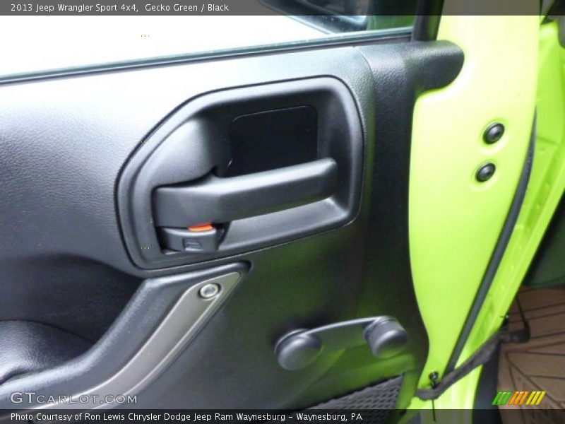 Gecko Green / Black 2013 Jeep Wrangler Sport 4x4