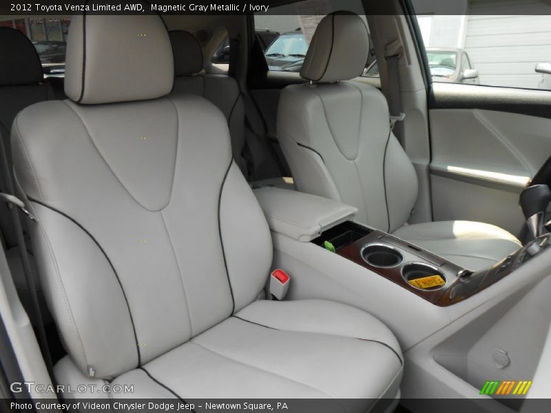 Magnetic Gray Metallic / Ivory 2012 Toyota Venza Limited AWD