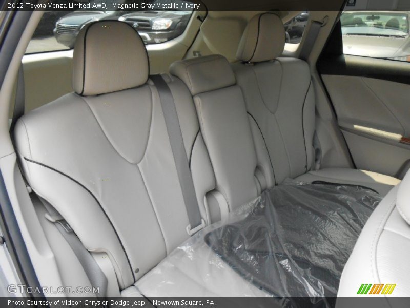 Magnetic Gray Metallic / Ivory 2012 Toyota Venza Limited AWD