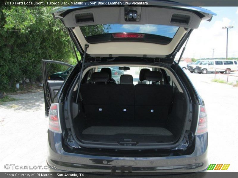 Tuxedo Black Metallic / Sport Black Leather/Grey Alcantara 2010 Ford Edge Sport