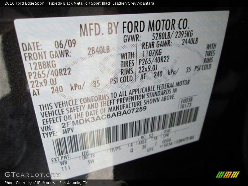 Tuxedo Black Metallic / Sport Black Leather/Grey Alcantara 2010 Ford Edge Sport