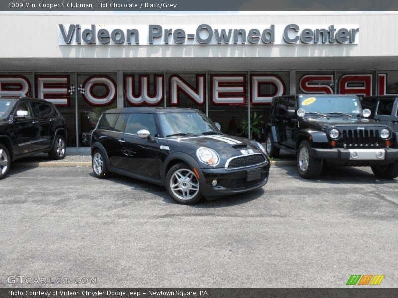Hot Chocolate / Black/Grey 2009 Mini Cooper S Clubman