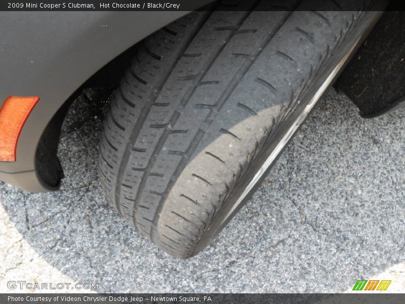 Hot Chocolate / Black/Grey 2009 Mini Cooper S Clubman