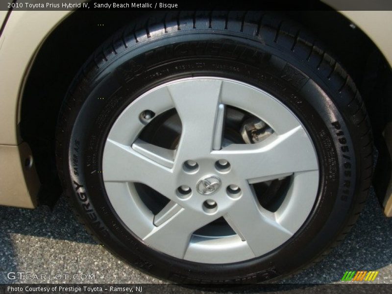 Sandy Beach Metallic / Bisque 2010 Toyota Prius Hybrid IV