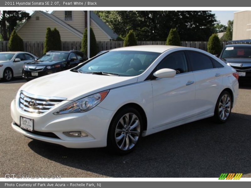 Pearl White / Black 2011 Hyundai Sonata SE 2.0T