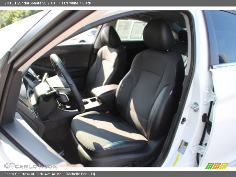 Pearl White / Black 2011 Hyundai Sonata SE 2.0T
