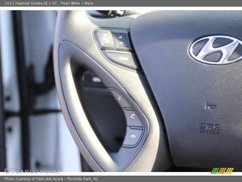 Pearl White / Black 2011 Hyundai Sonata SE 2.0T