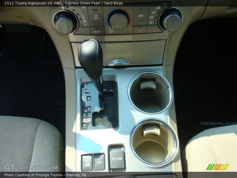 Cypress Green Pearl / Sand Beige 2011 Toyota Highlander V6 4WD