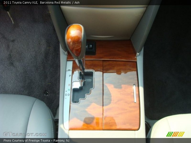 Barcelona Red Metallic / Ash 2011 Toyota Camry XLE