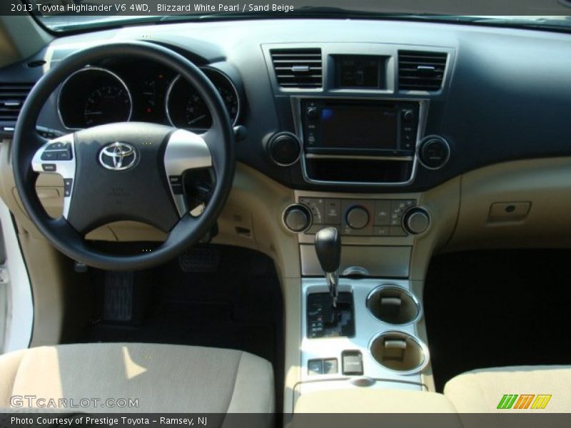 Blizzard White Pearl / Sand Beige 2013 Toyota Highlander V6 4WD