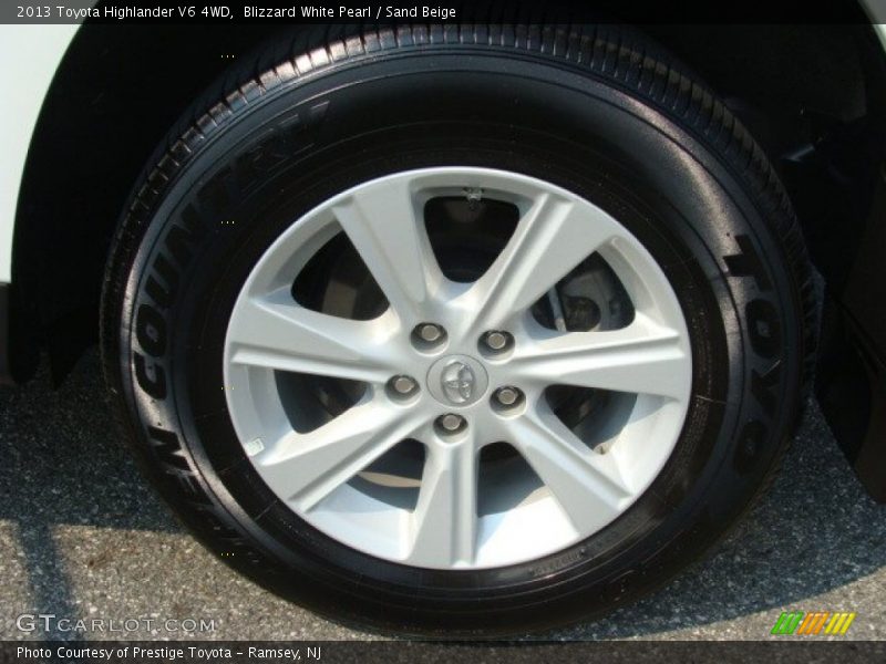 Blizzard White Pearl / Sand Beige 2013 Toyota Highlander V6 4WD