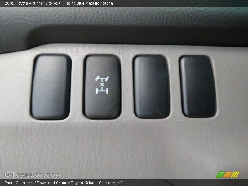 Pacific Blue Metallic / Stone 2005 Toyota 4Runner SR5 4x4