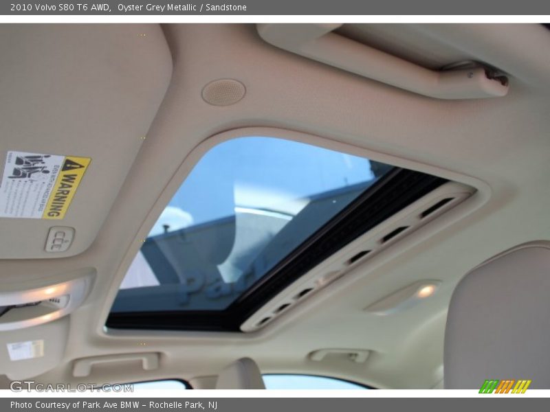 Sunroof of 2010 S80 T6 AWD