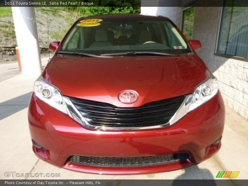 Salsa Red Pearl / Bisque 2011 Toyota Sienna LE