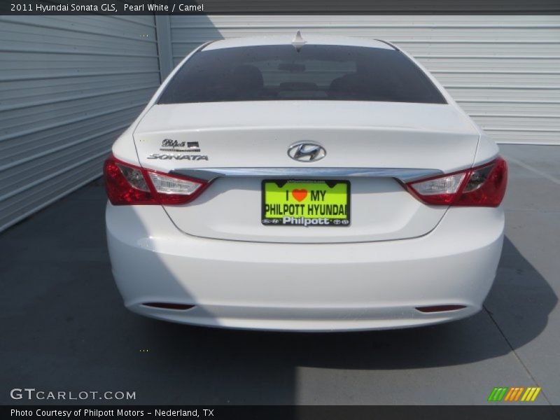 Pearl White / Camel 2011 Hyundai Sonata GLS