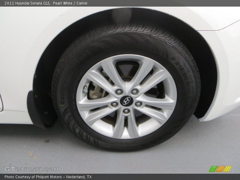 Pearl White / Camel 2011 Hyundai Sonata GLS