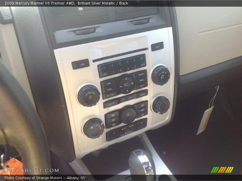 Brilliant Silver Metallic / Black 2009 Mercury Mariner V6 Premier 4WD