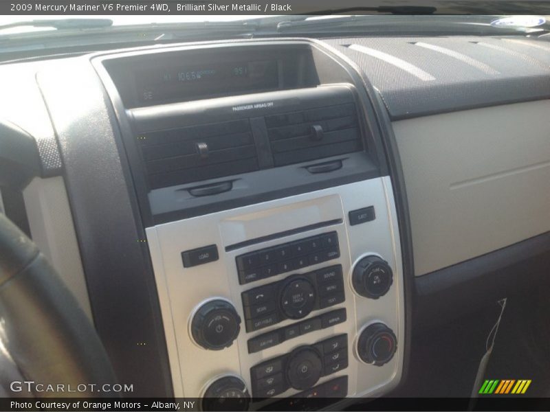 Brilliant Silver Metallic / Black 2009 Mercury Mariner V6 Premier 4WD