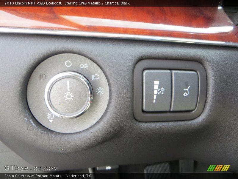 Sterling Grey Metallic / Charcoal Black 2010 Lincoln MKT AWD EcoBoost