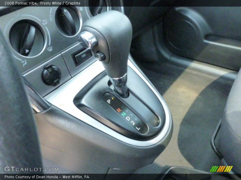 Frosty White / Graphite 2008 Pontiac Vibe