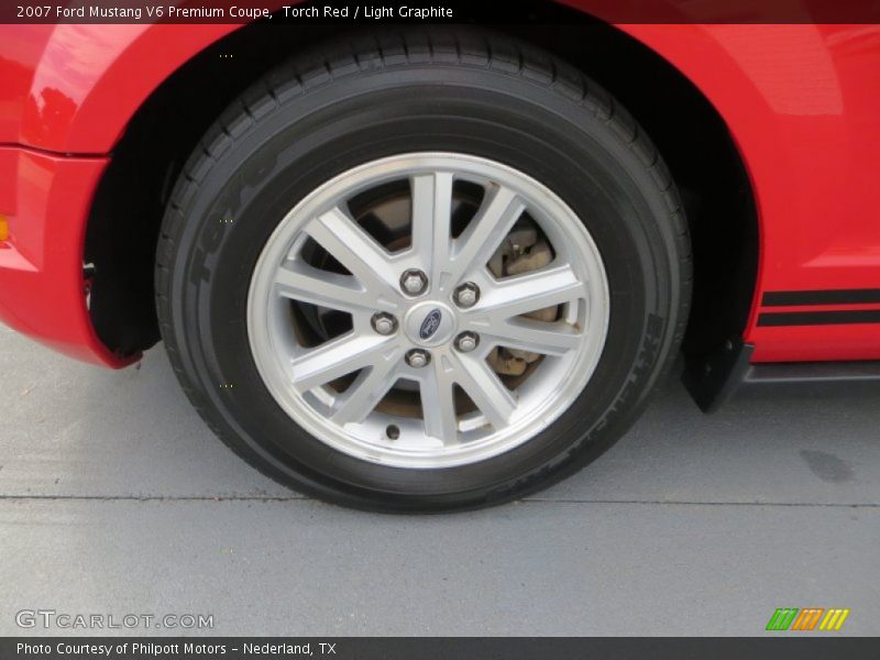  2007 Mustang V6 Premium Coupe Wheel
