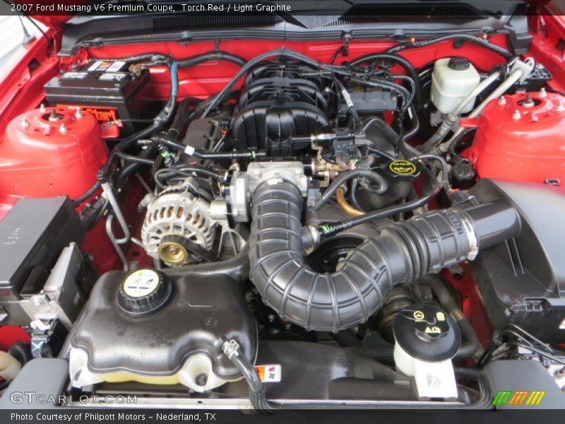  2007 Mustang V6 Premium Coupe Engine - 4.0 Liter SOHC 12-Valve V6