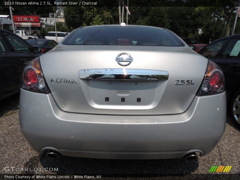 Radiant Silver / Charcoal 2010 Nissan Altima 2.5 SL