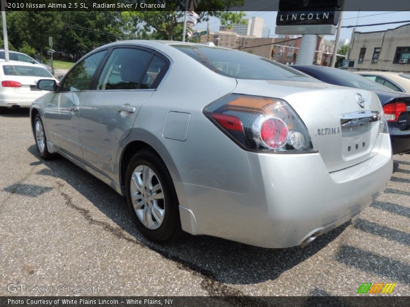 Radiant Silver / Charcoal 2010 Nissan Altima 2.5 SL