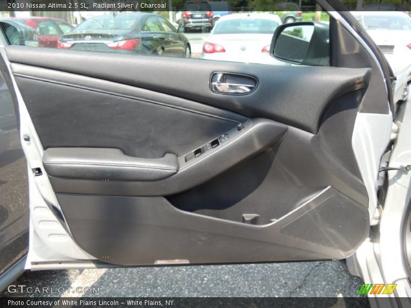 Radiant Silver / Charcoal 2010 Nissan Altima 2.5 SL
