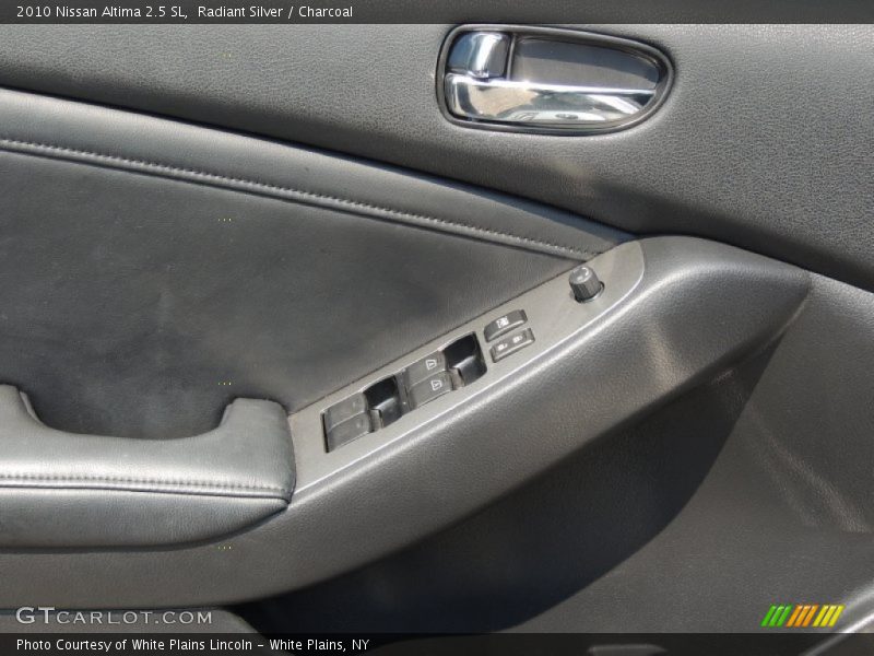 Radiant Silver / Charcoal 2010 Nissan Altima 2.5 SL