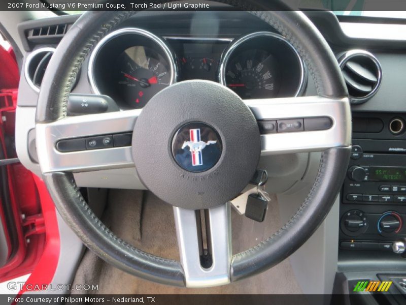  2007 Mustang V6 Premium Coupe Steering Wheel